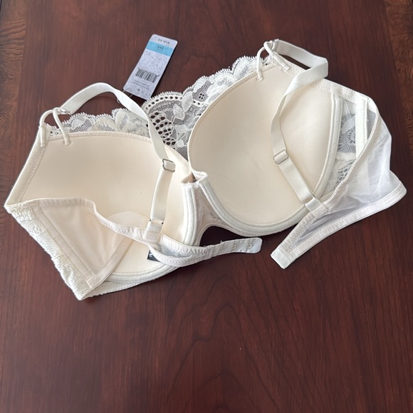 Natori cami bra, size 36C - Picture 2 of 2